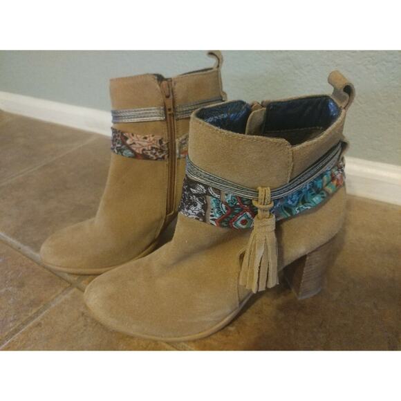 ✿ CALLISTO of California Floral Scarf Suede Leather Boots 7 M CUTE L@@K! - Picture 1 of 10